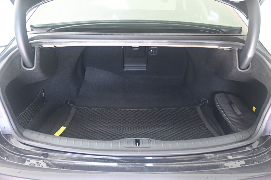 Thumbnail: 2025 Genesis G80 - 27