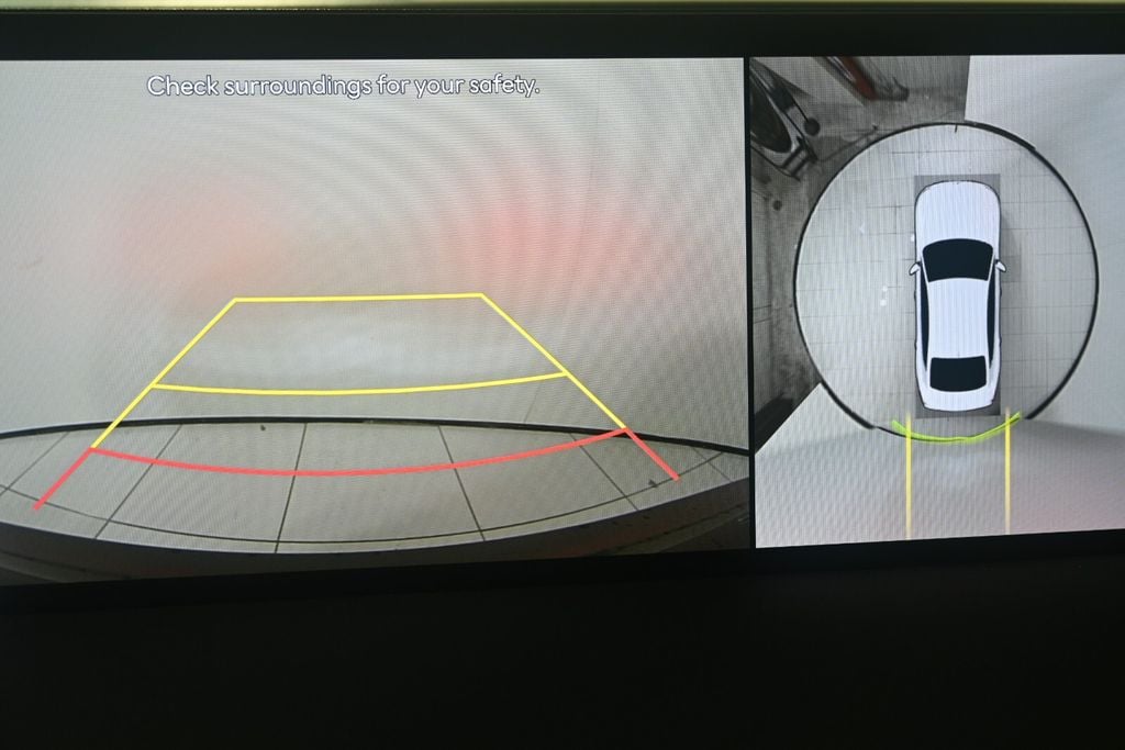 Thumbnail: 2025 Genesis G80 - 21