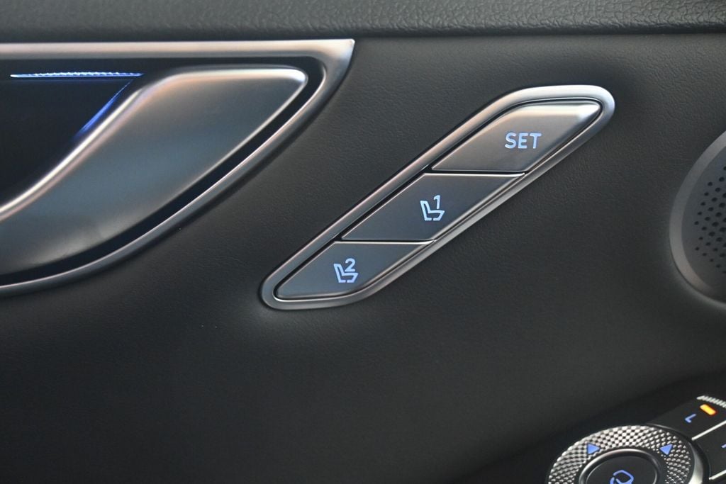 Thumbnail: 2025 Genesis G80 - 13