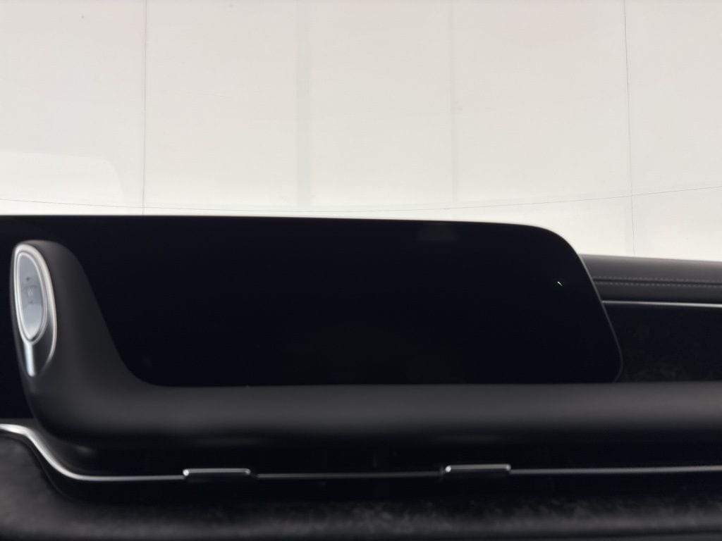 Thumbnail: 2026 Genesis G90 - 25