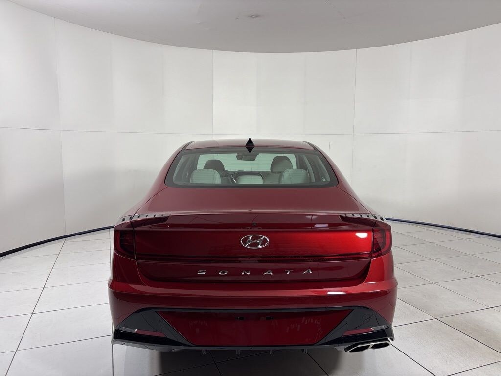 Used 2023 Hyundai Sonata SEL Sedan