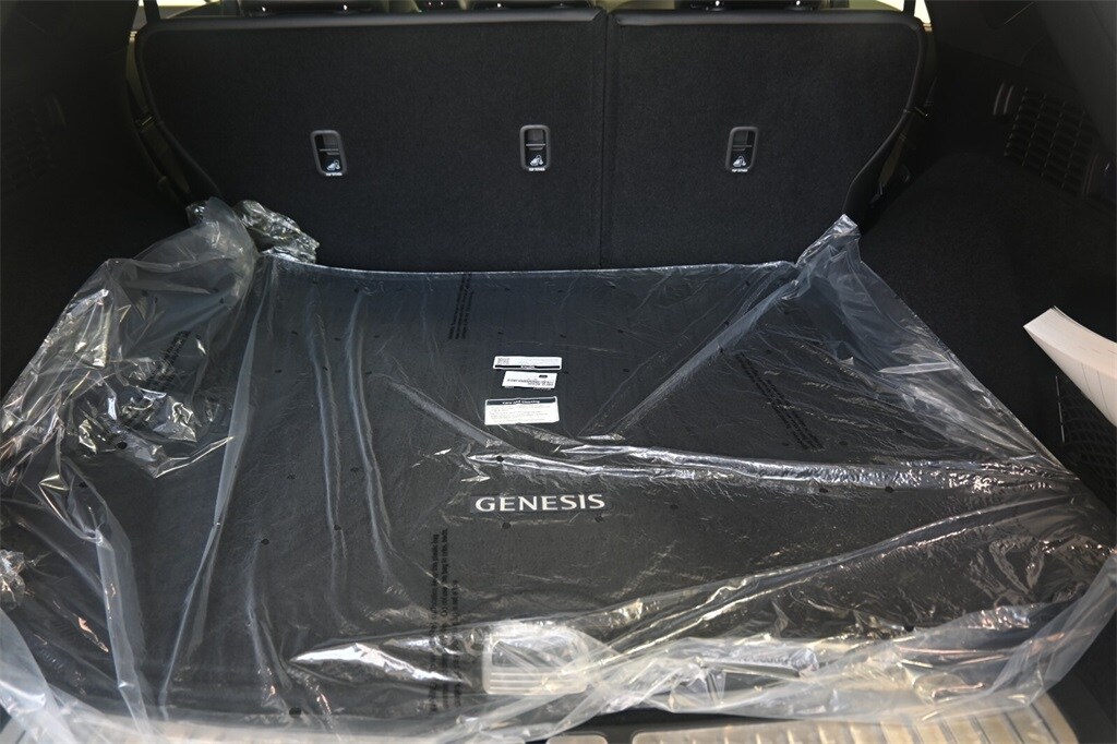 Thumbnail: 2025 Genesis GV70 - 22