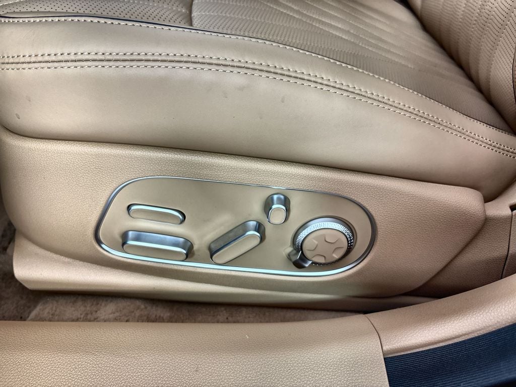 Thumbnail: 2026 Genesis G90 - 14