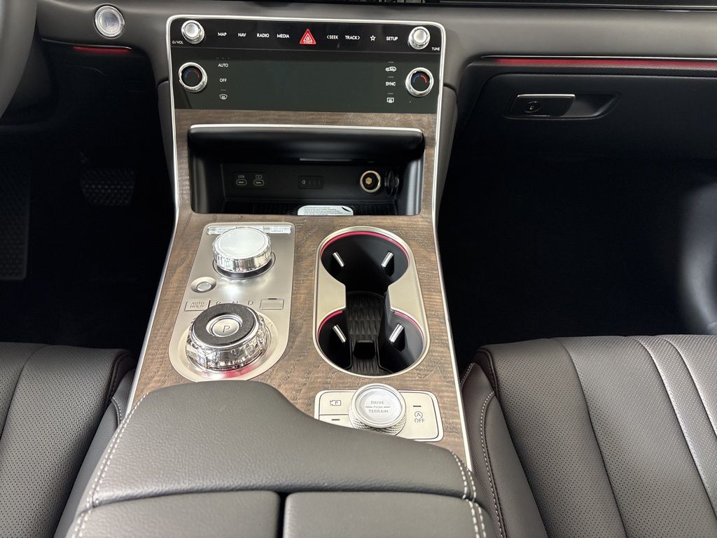 Thumbnail: 2026 Genesis GV80 - 22