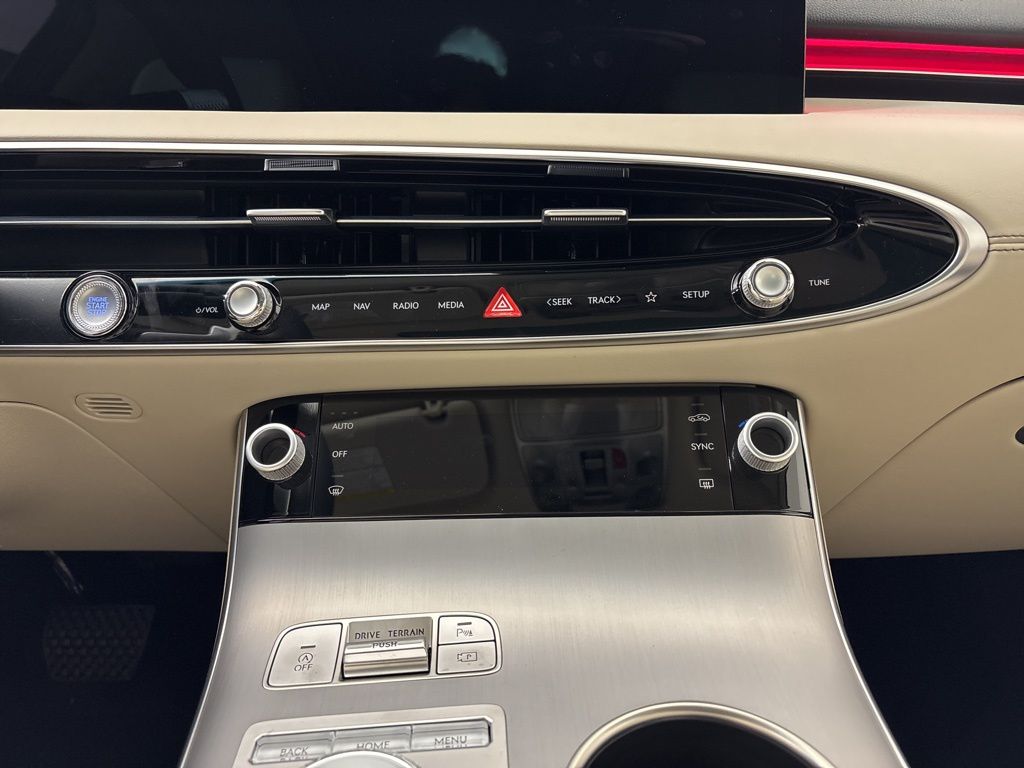 Thumbnail: 2026 Genesis GV70 - 22