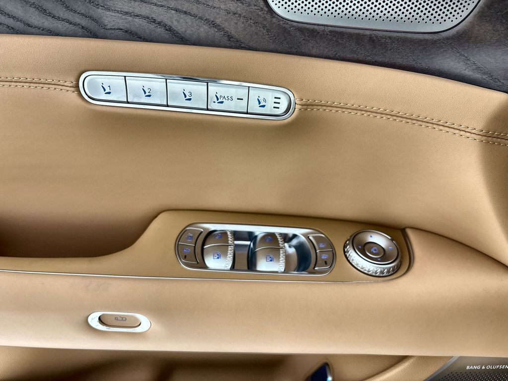 Thumbnail: 2026 Genesis G90 - 15