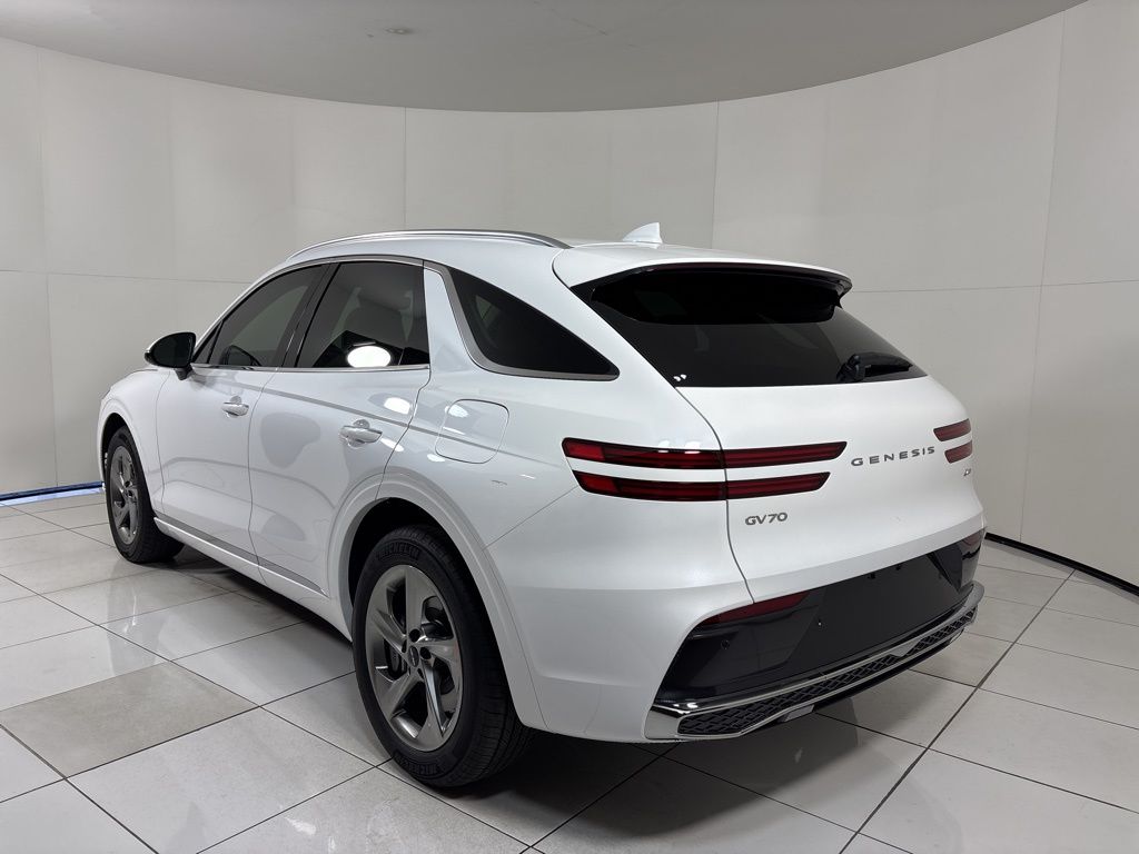 Thumbnail: 2026 Genesis GV70 - 3