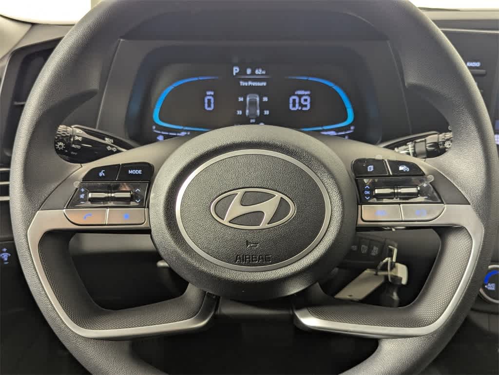 Thumbnail: 2025 Hyundai Elantra - 17