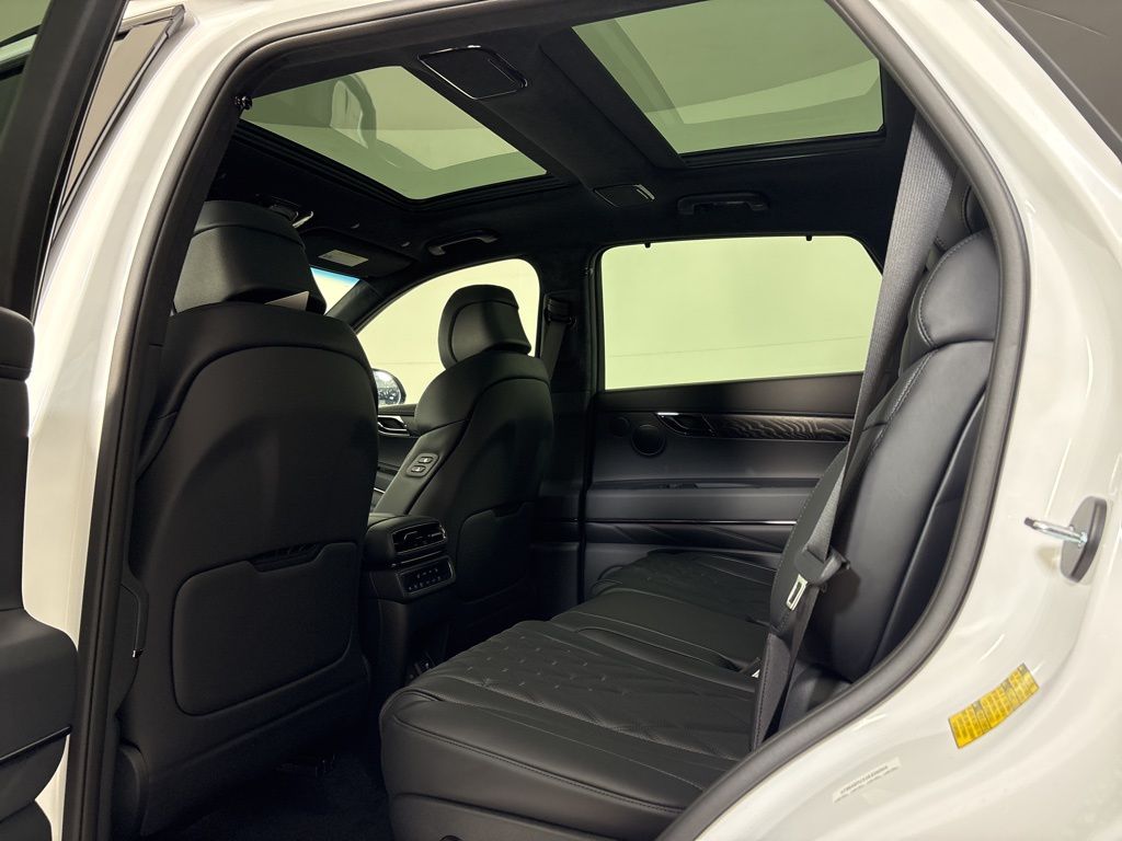 Thumbnail: 2026 Genesis GV80 - 17