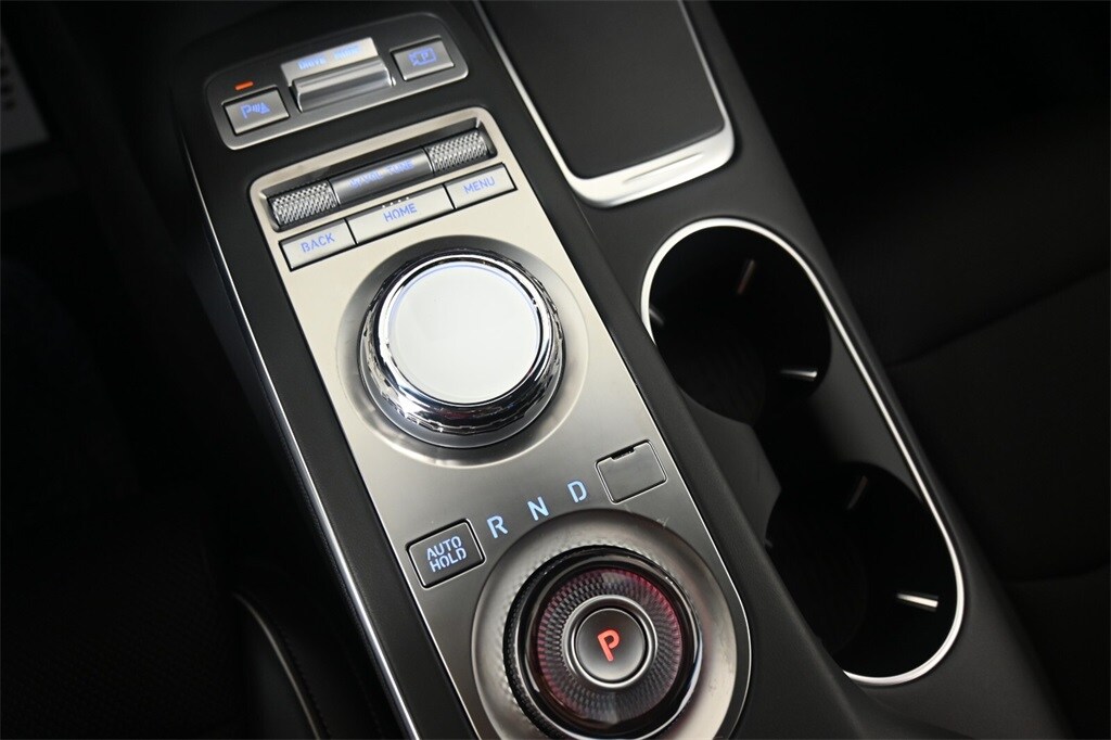 Thumbnail: 2025 Genesis GV70 - 20