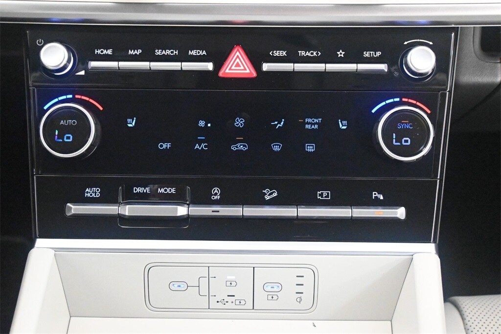 Thumbnail: 2025 Hyundai Santa Fe - 21