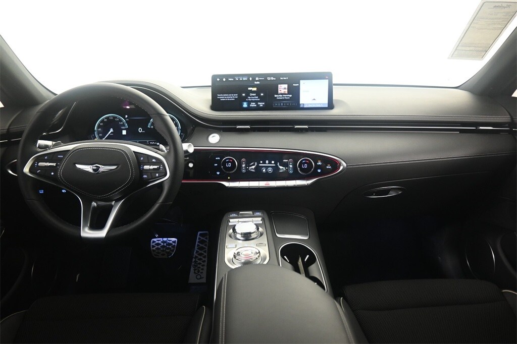 Thumbnail: 2025 Genesis GV70 - 14