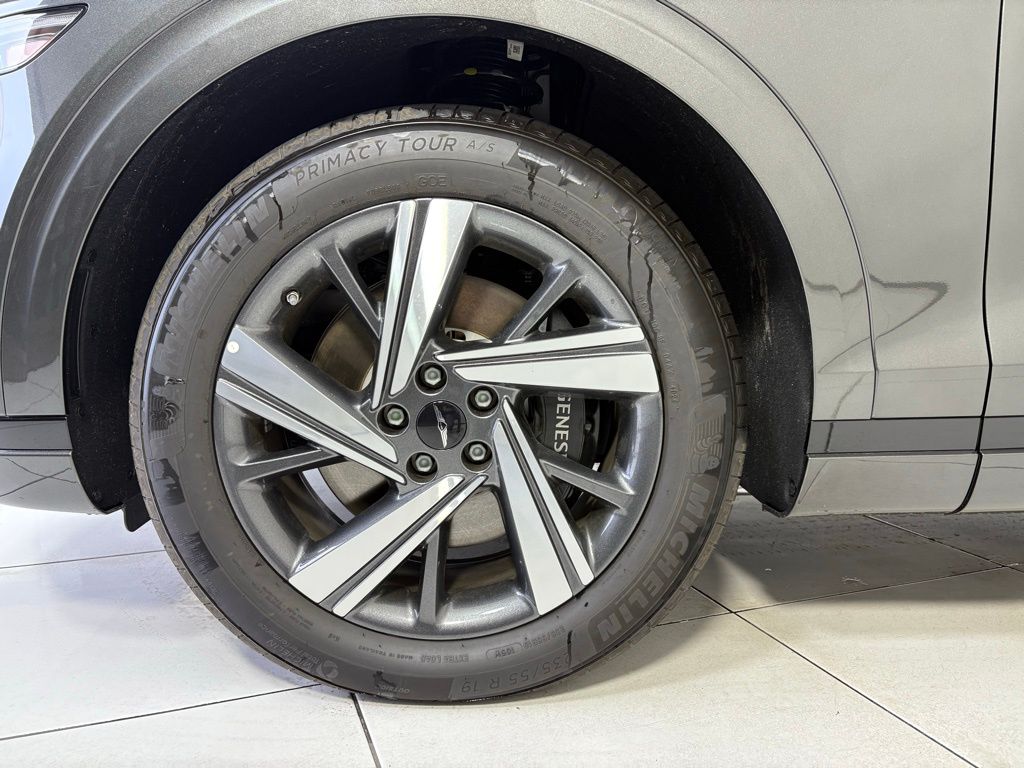 Thumbnail: 2026 Genesis GV70 - 9