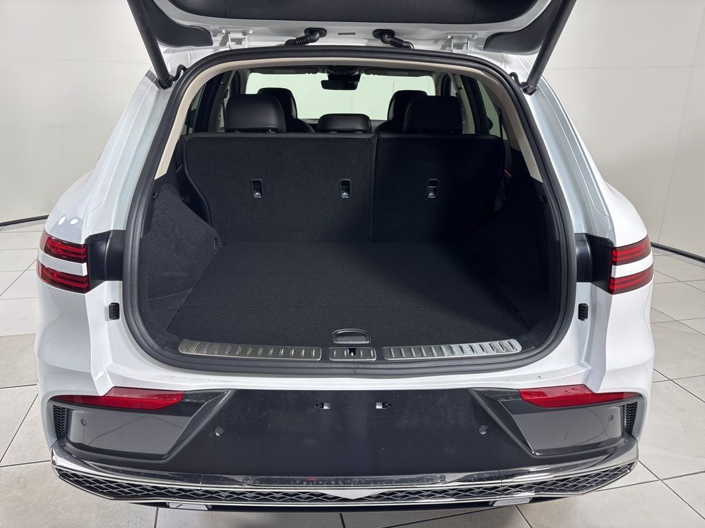 Thumbnail: 2026 Genesis GV70 - 25