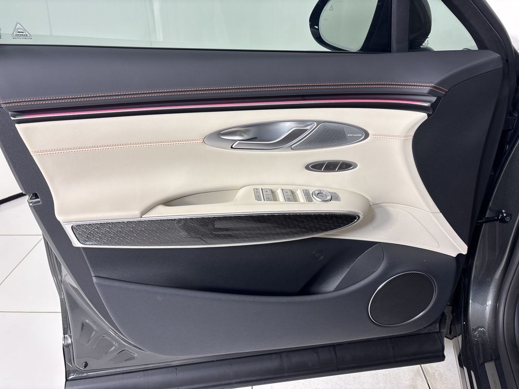 2026 GENESIS GV70 Sport Prestige - Photo 16