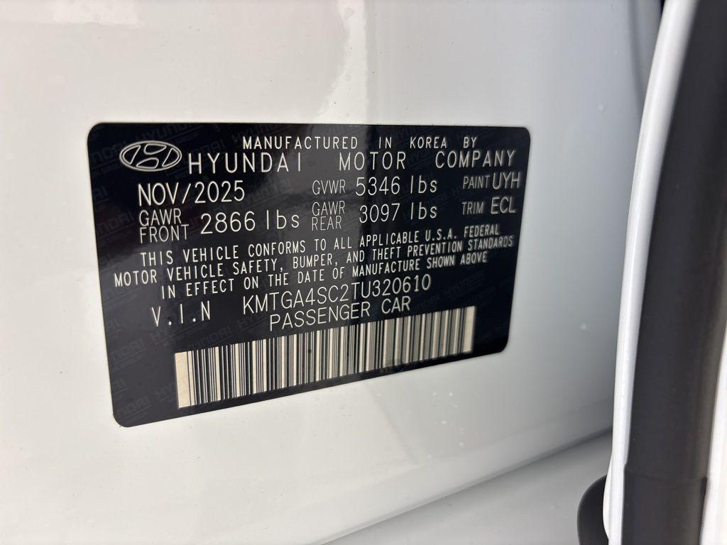 Thumbnail: 2026 Genesis G80 - 10