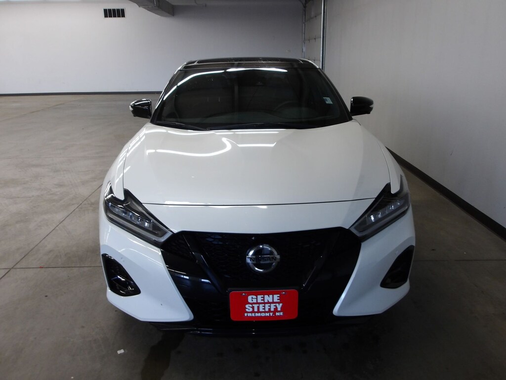 Used 2022 Nissan Maxima SR Sedan