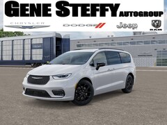 2026 Chrysler Pacifica Limited Passenger Van