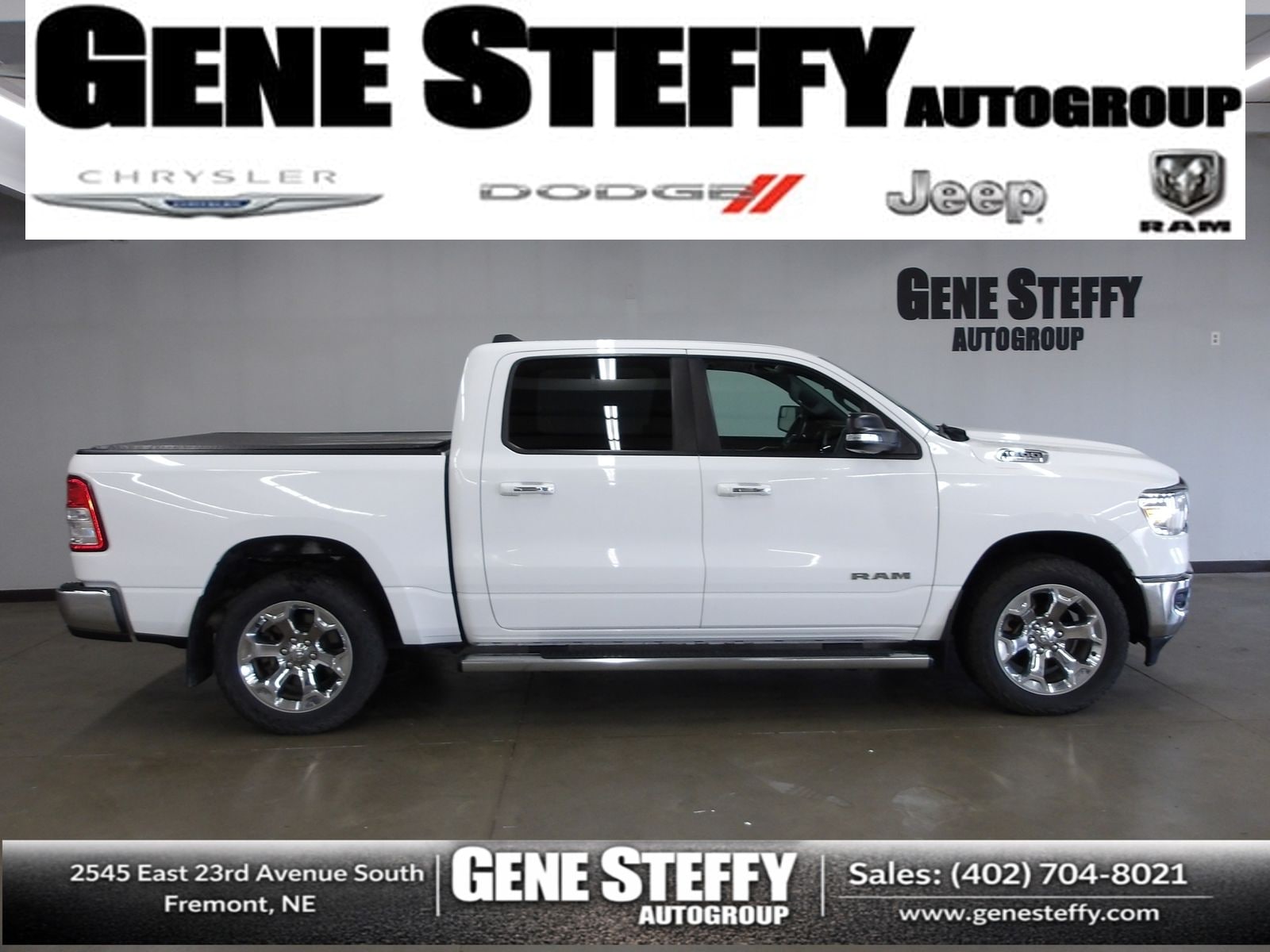 2019 RAM 1500 Big Horn/Lone Star 4x4 Crew Cab 5'7's photo