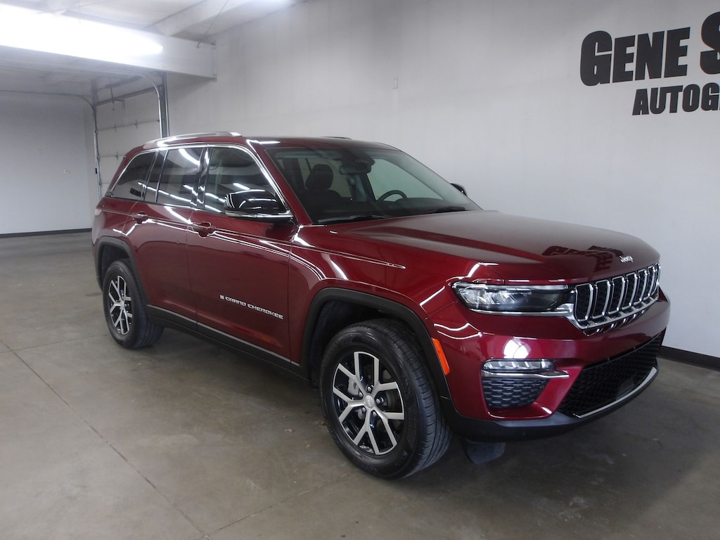 Used 2023 Jeep Grand Cherokee Limited SUV