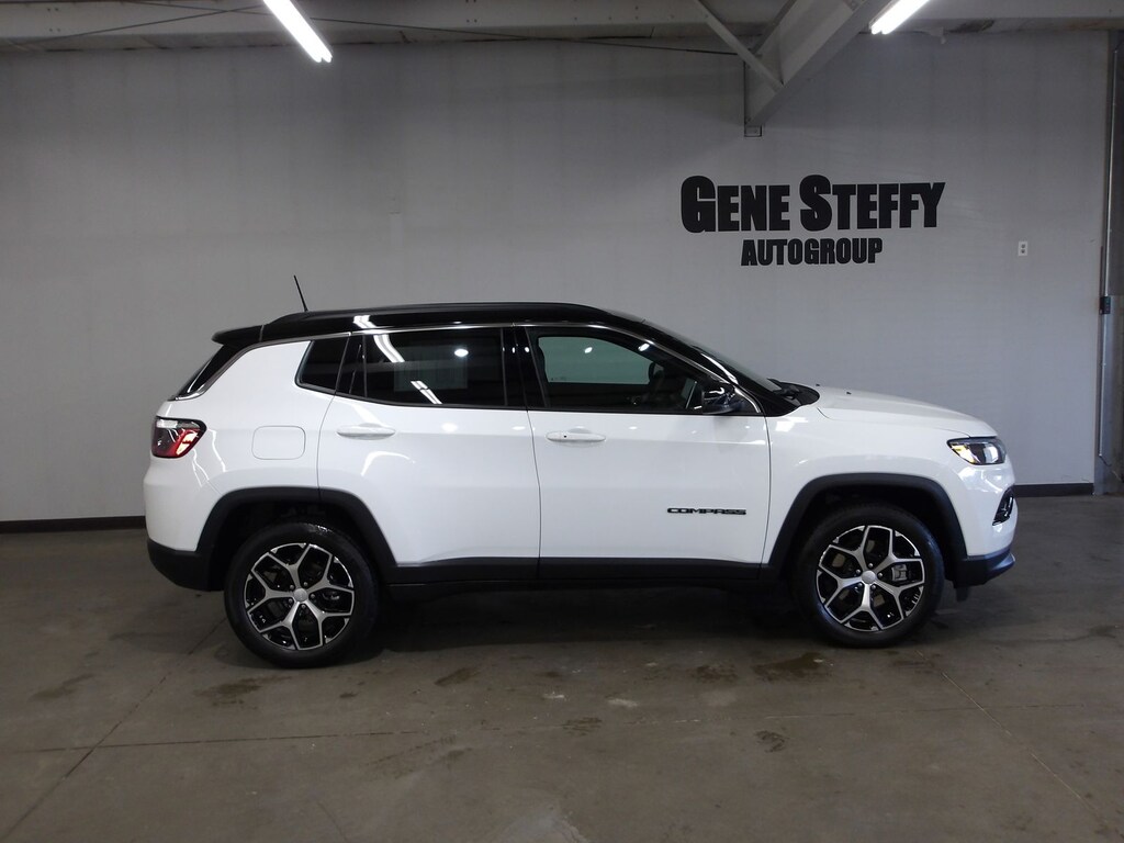 Used 2024 Jeep Compass Limited SUV
