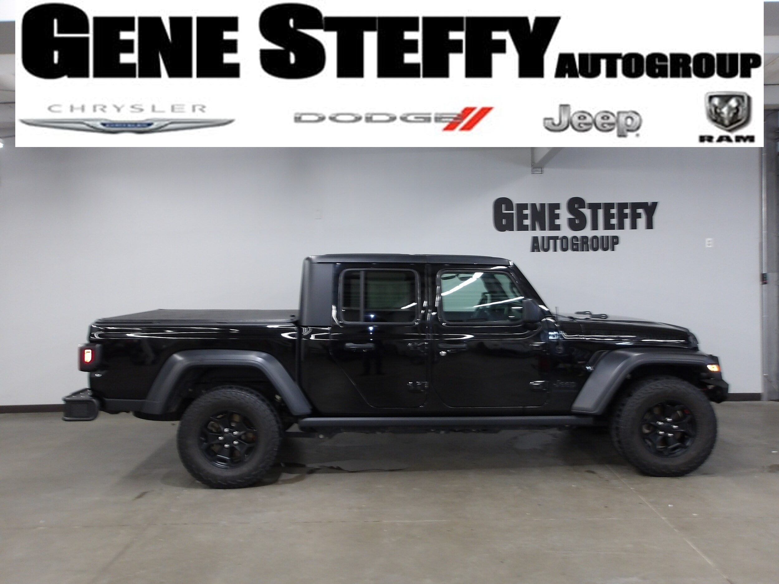 2020 Jeep Gladiator Sport S's photo