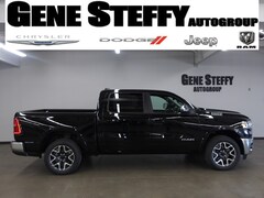 2025 Ram 1500 LARAMIE CREW CAB 4X4 5'7 BOX Pickup