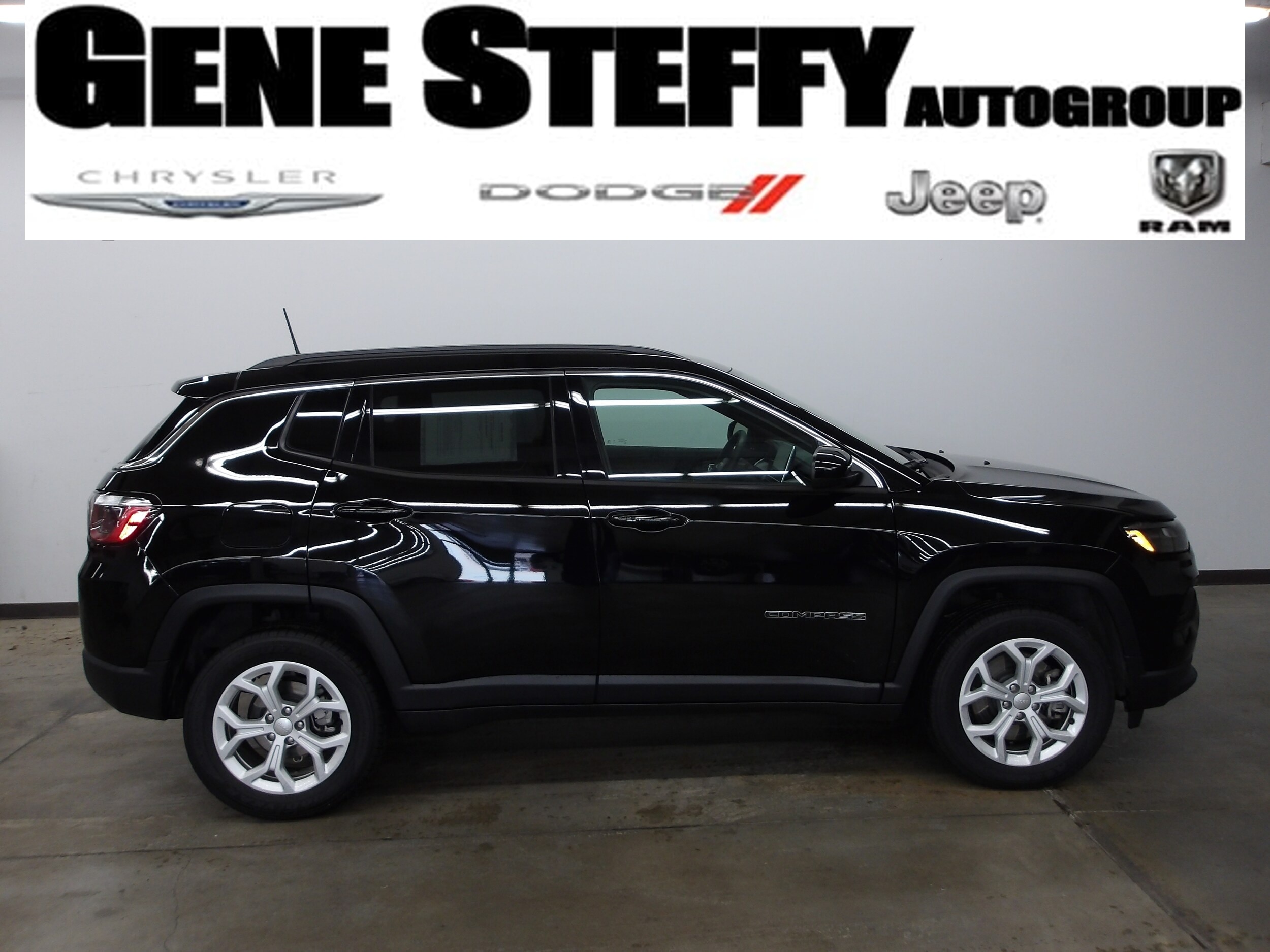 2024 Jeep Compass Latitude's photo