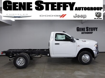 2026 Ram 3500 Chassis Cab TRADESMAN  REGULAR  4X4 60' CA Pickup