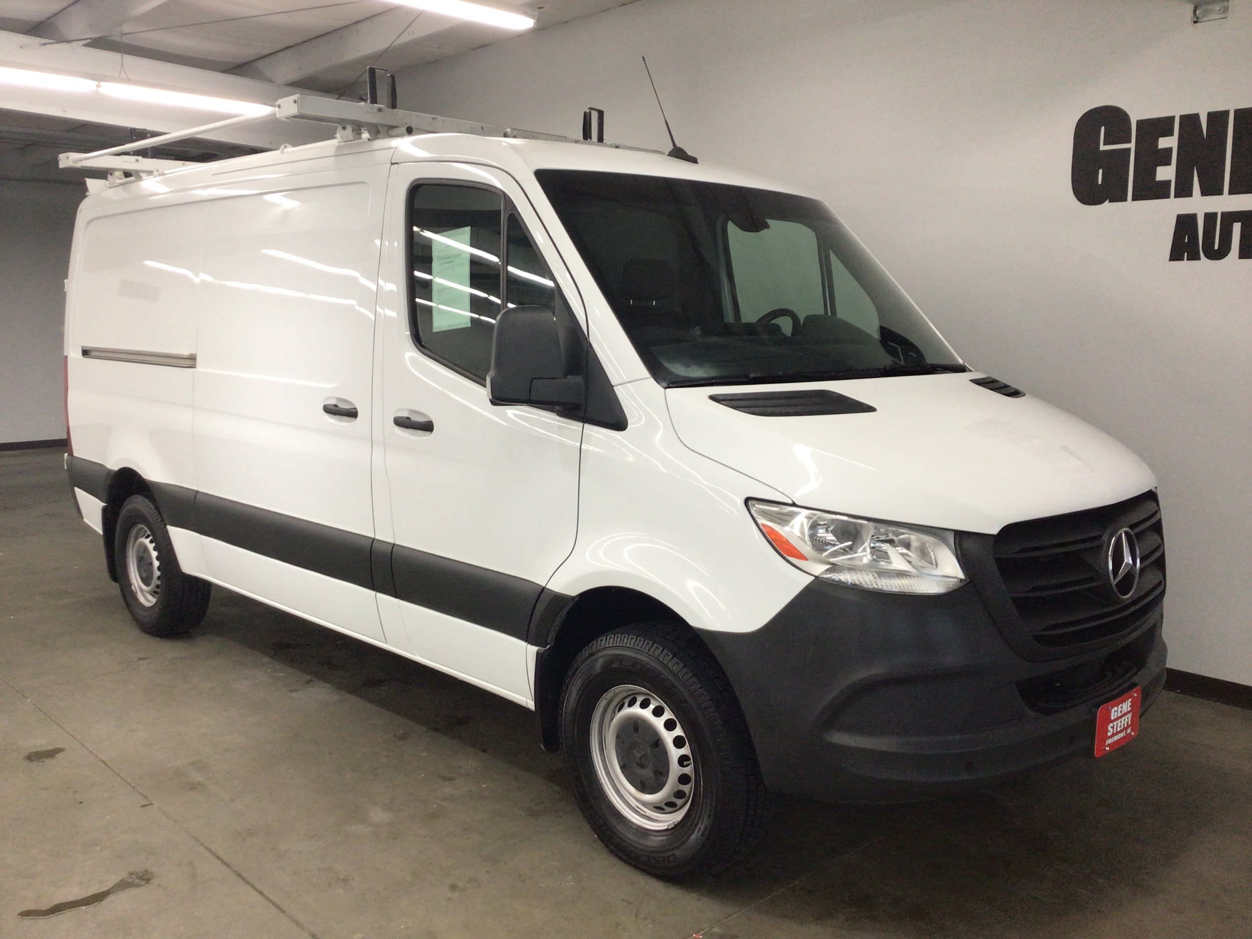 Used 2019 Mercedes-Benz Sprinter Crew Van Base with VIN WD4PF0ED0KT016117 for sale in Fremont, NE