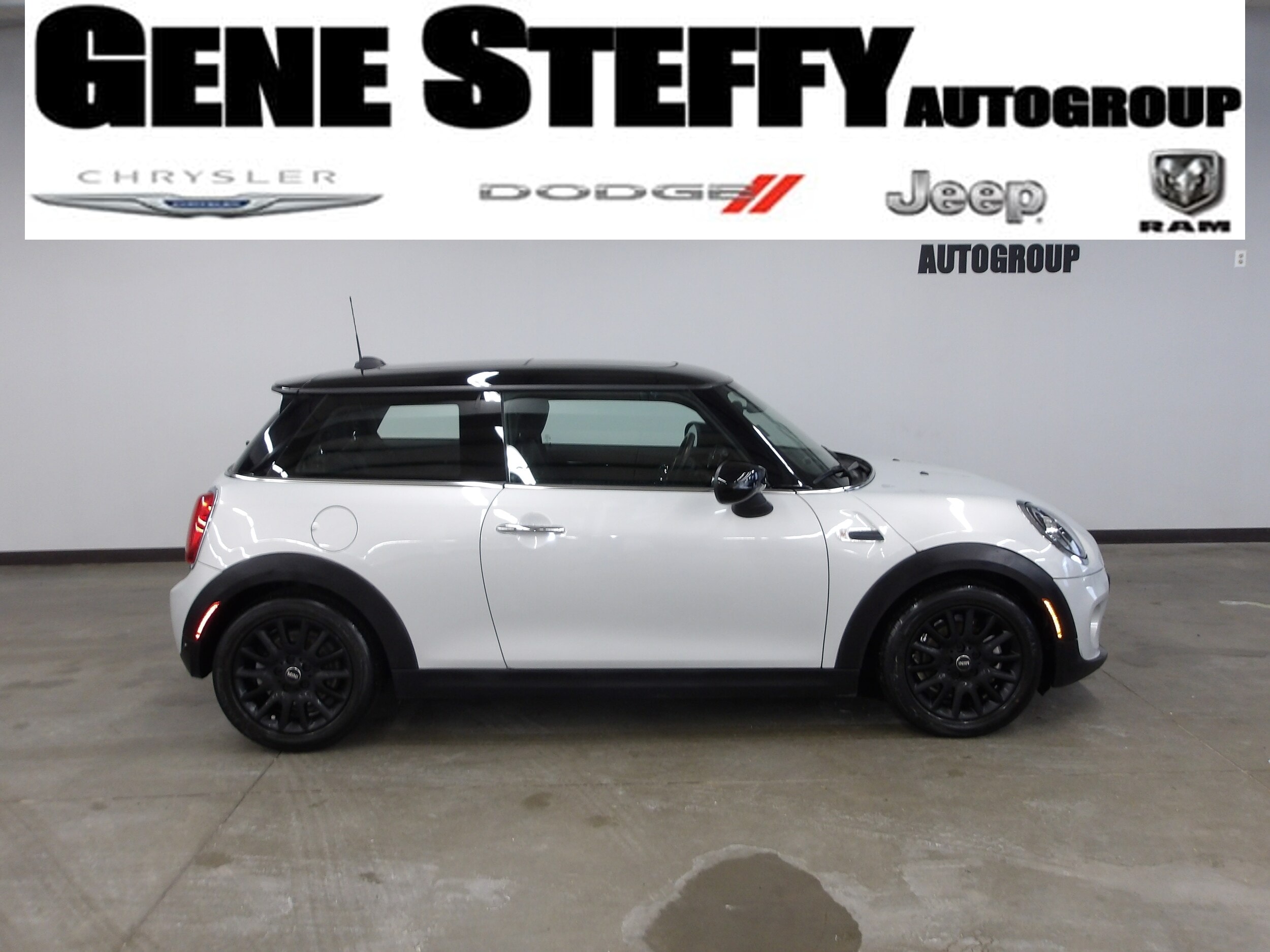 2021 MINI Hardtop 2 Door's photo
