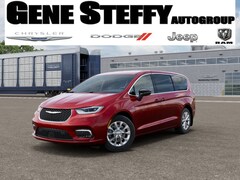 2026 Chrysler Pacifica Select Passenger Van