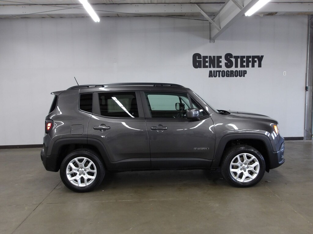 Used 2017 Jeep Renegade Latitude SUV