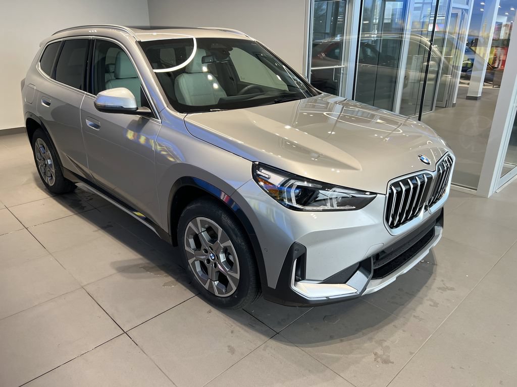 2026 BMW X1 28i - Photo 3