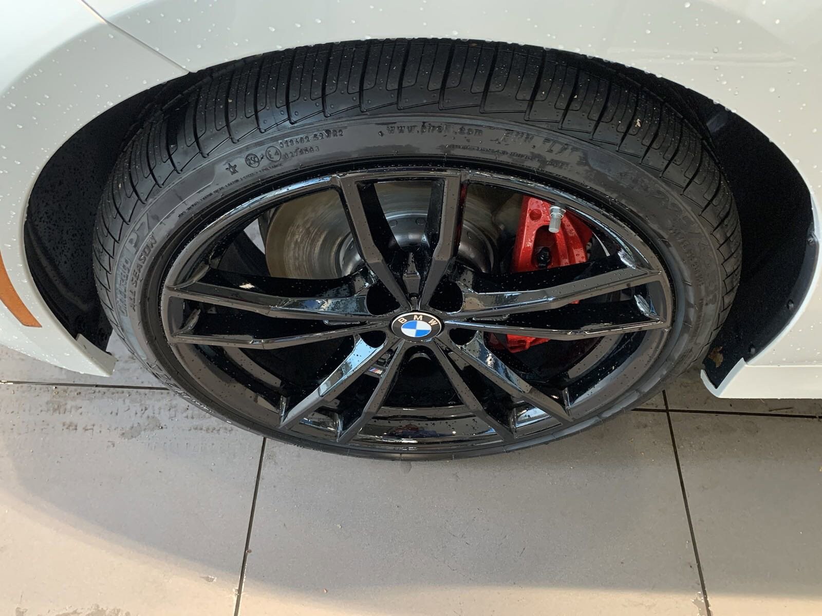 2024 Bmw 330i xDrive Sedan photo 4