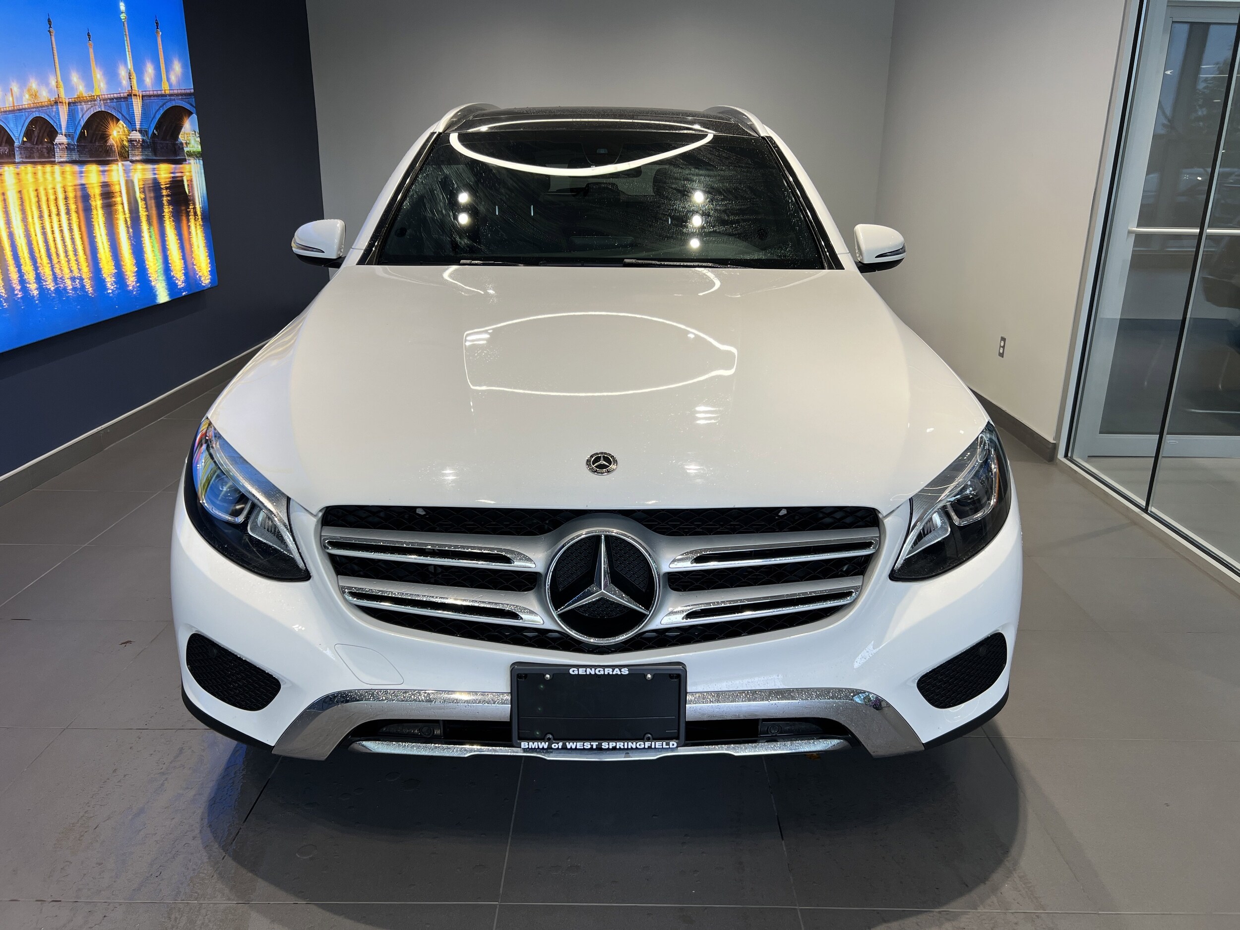 2019 Mercedes Benz GLC 350e 4MATIC photo 2
