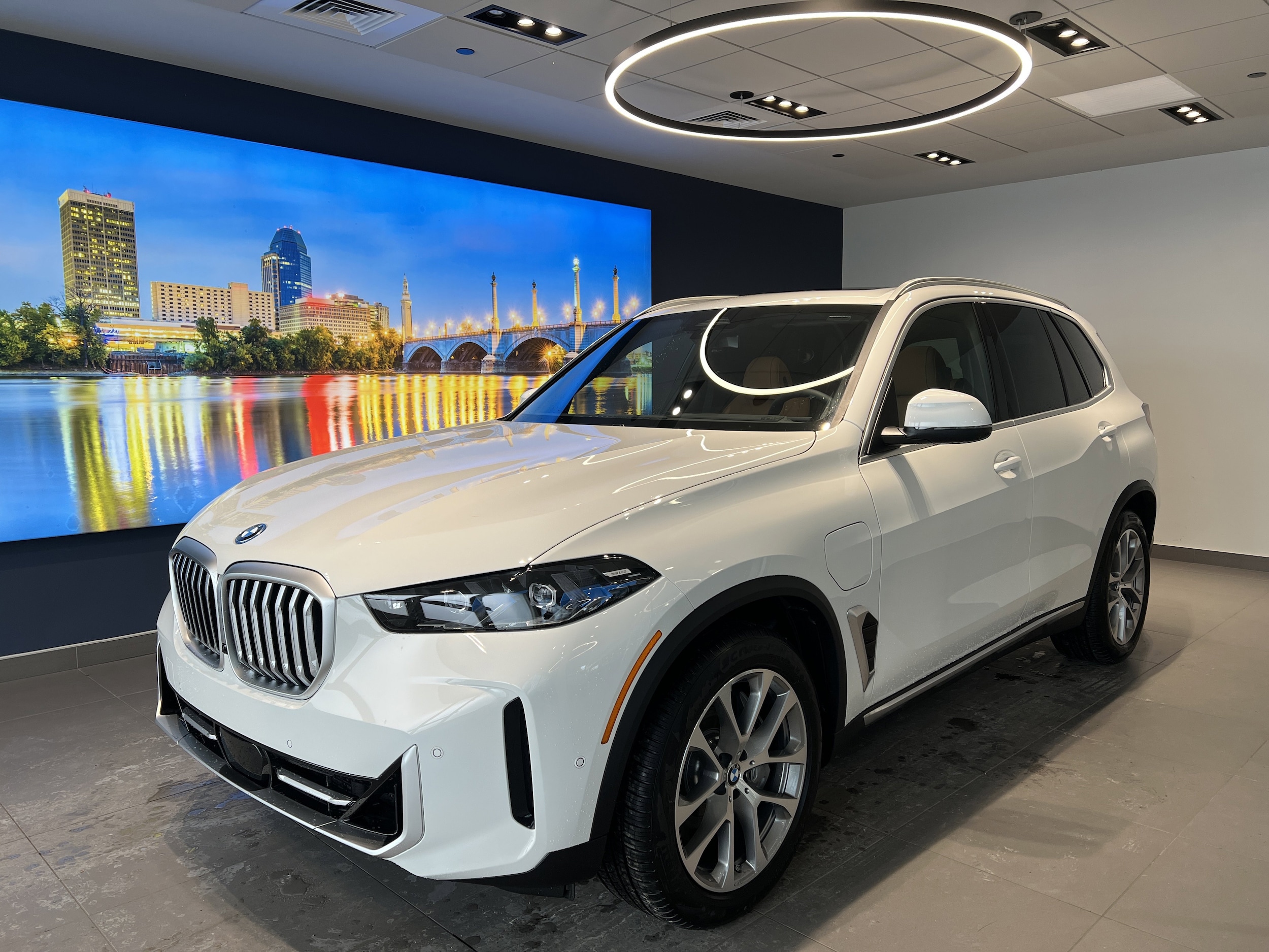 2026 BMW X5 50e's photo