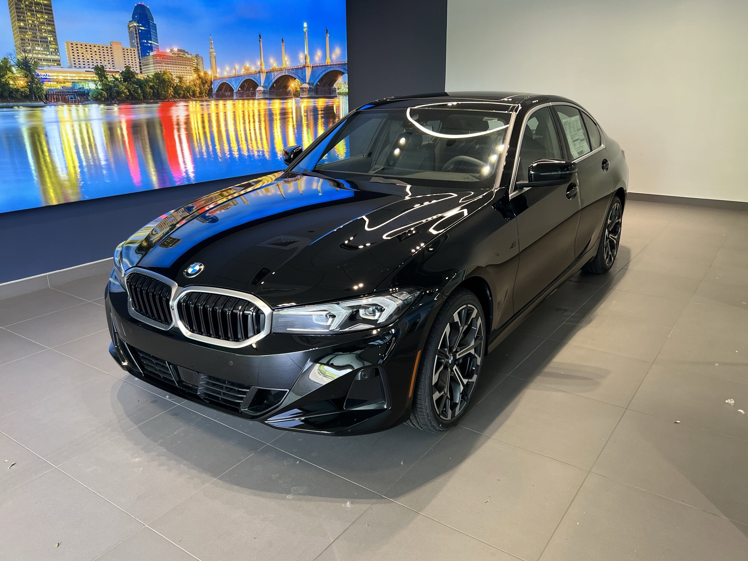 2025 Bmw 330i xDrive Sedan photo 3