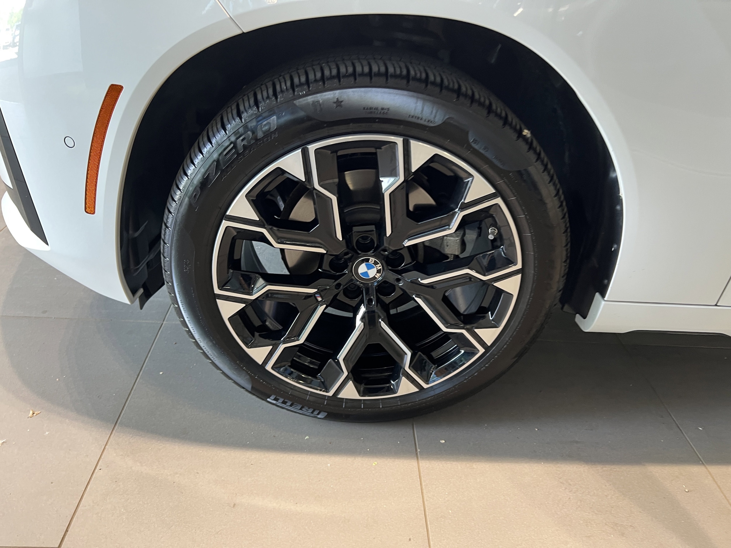 2025 BMW X3 30 - Photo 38