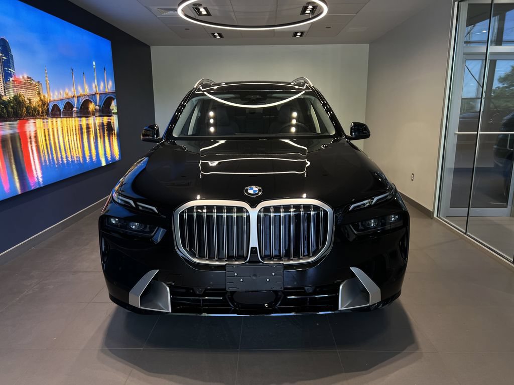 2026 BMW X7 xDrive40i Sports Activity Vehicle 
