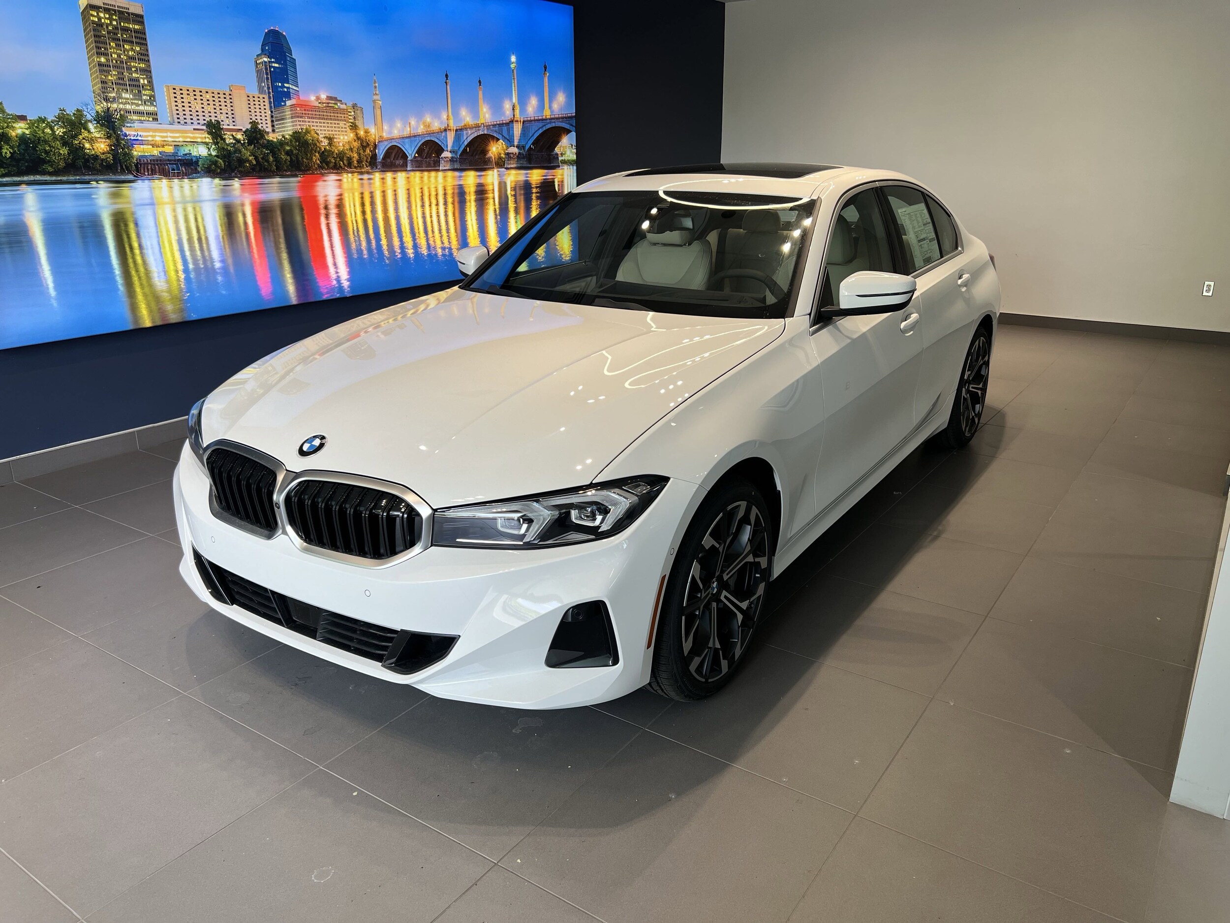2025 Bmw 330i xDrive Sedan photo 3