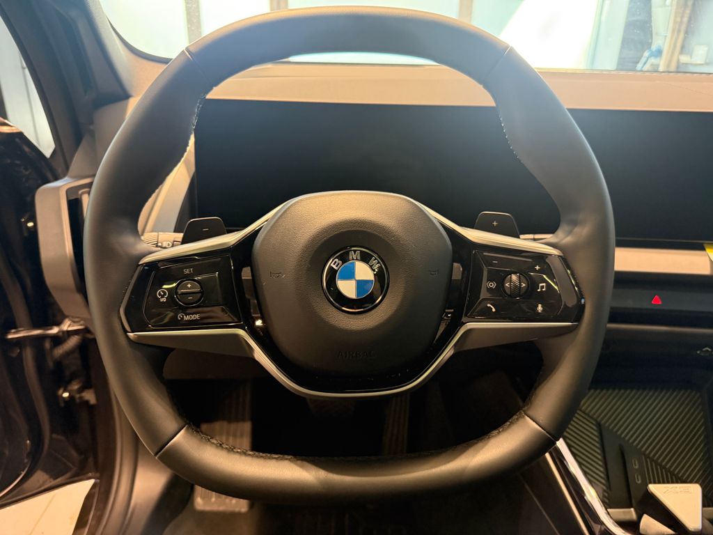 2026 BMW X3 30 - Photo 13