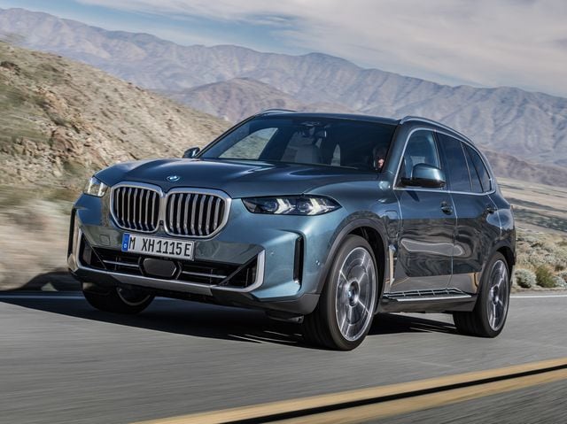 2024-bmw-x5-107-1675791495.jpeg