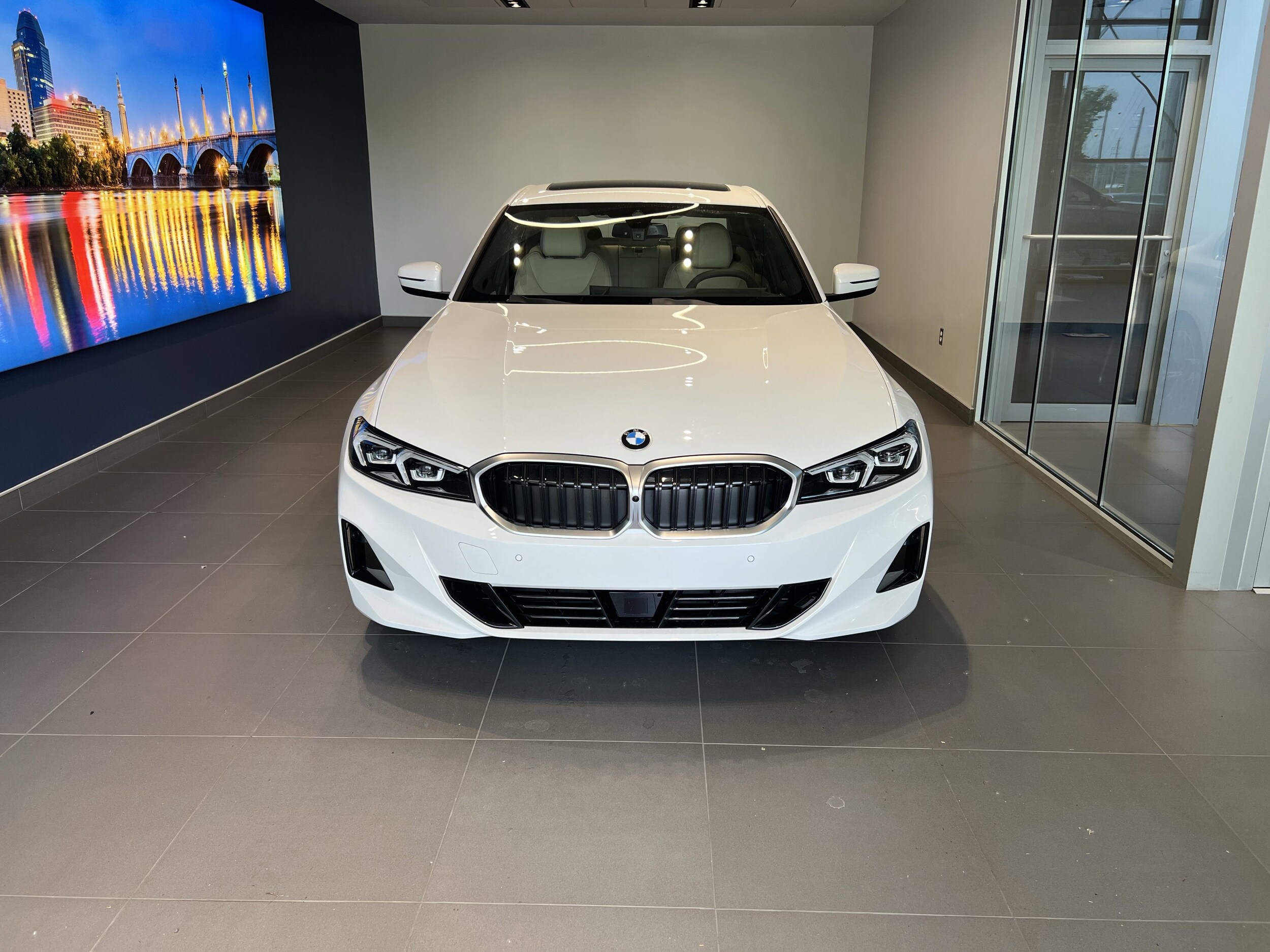 2025 Bmw 330i xDrive Sedan photo 2