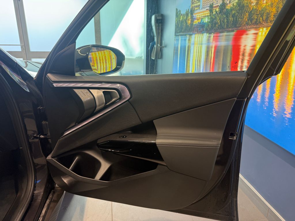 2026 BMW X3 30 - Photo 32