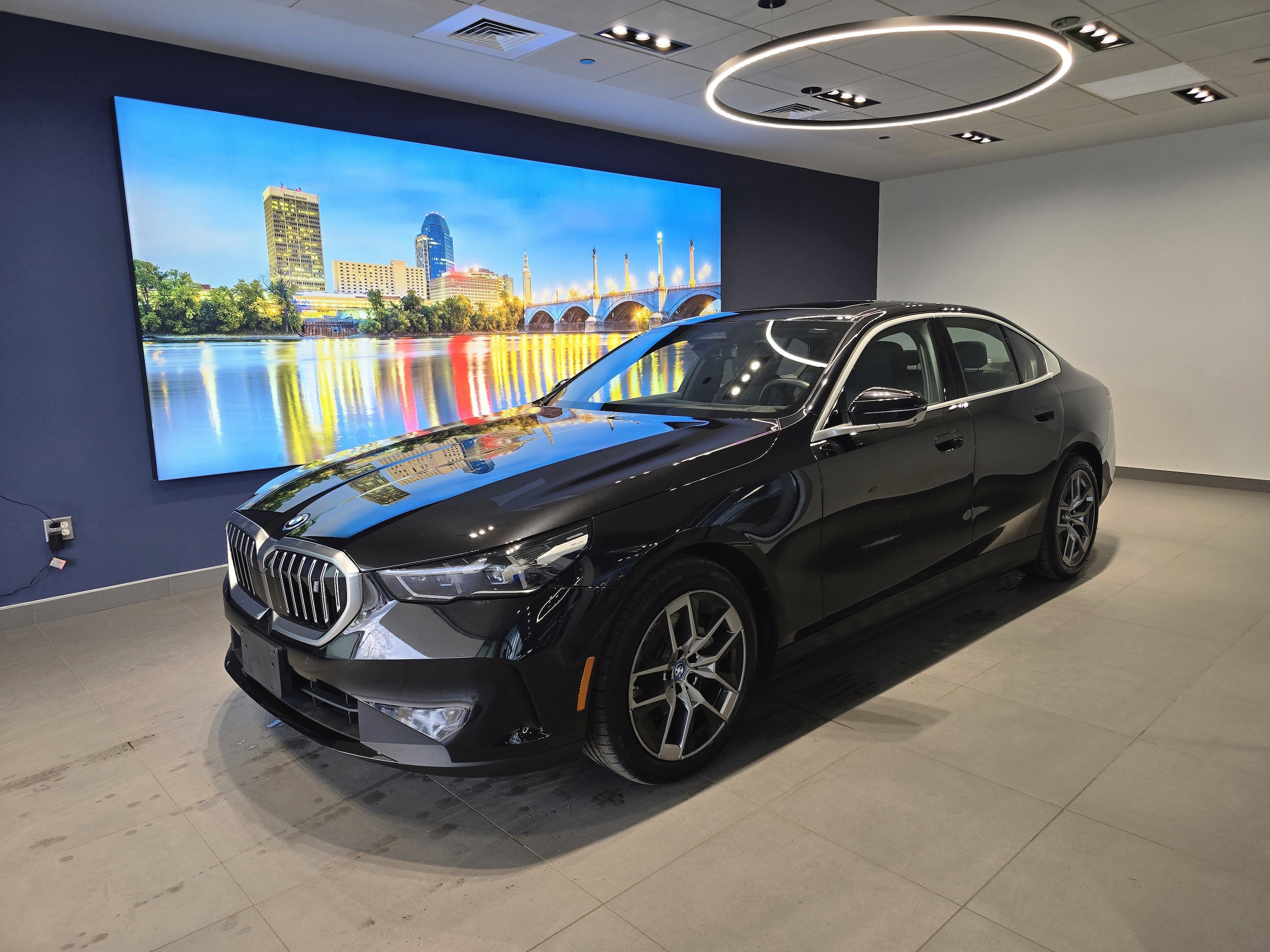2025 BMW i5 xDrive40 Sedan's photo