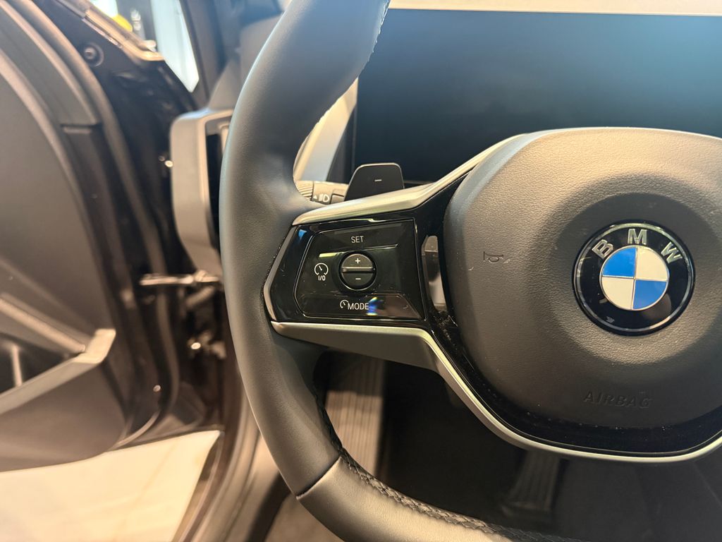 2026 BMW X3 30 - Photo 14