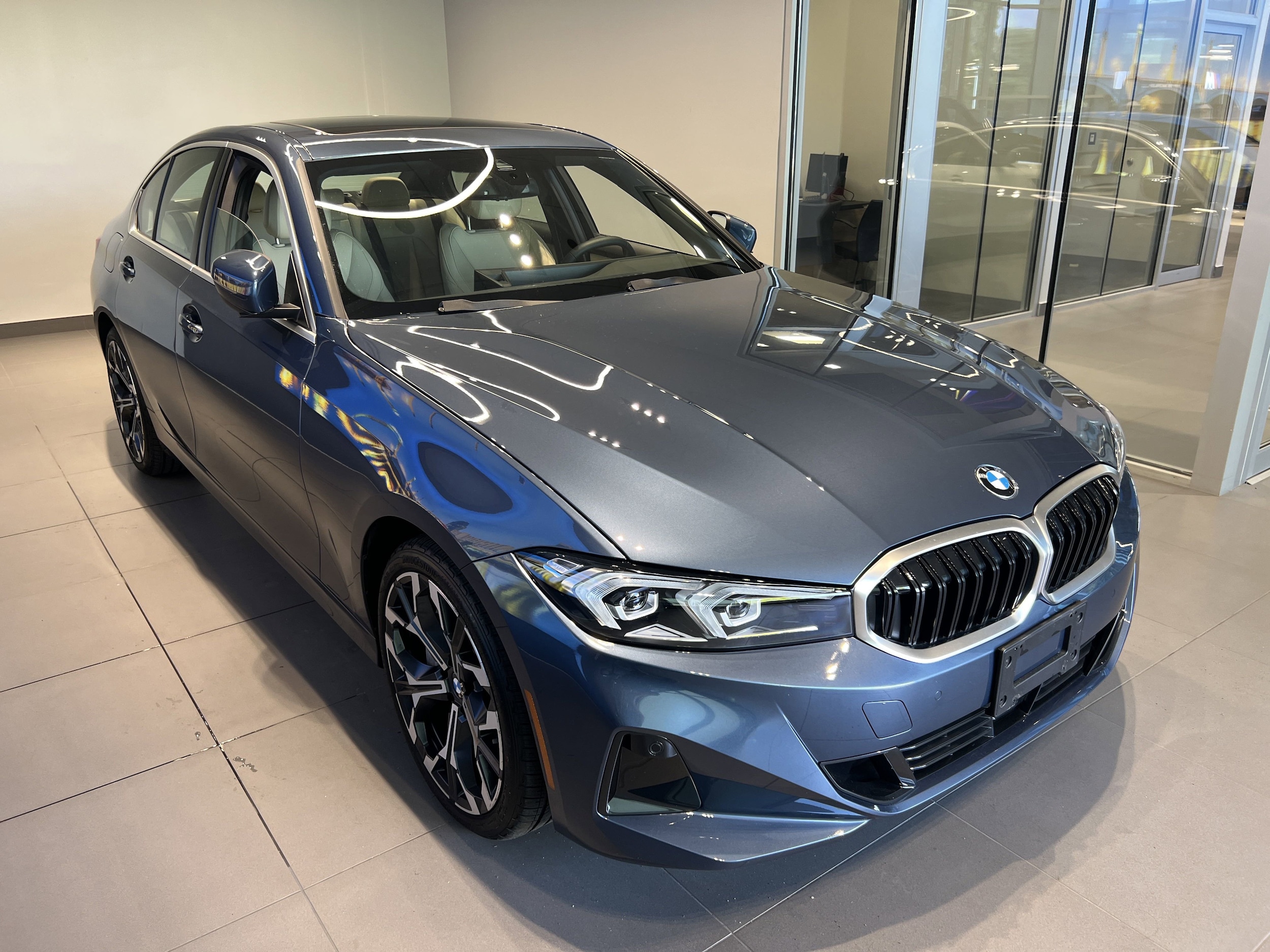 2025 BMW 330i Sedan 
