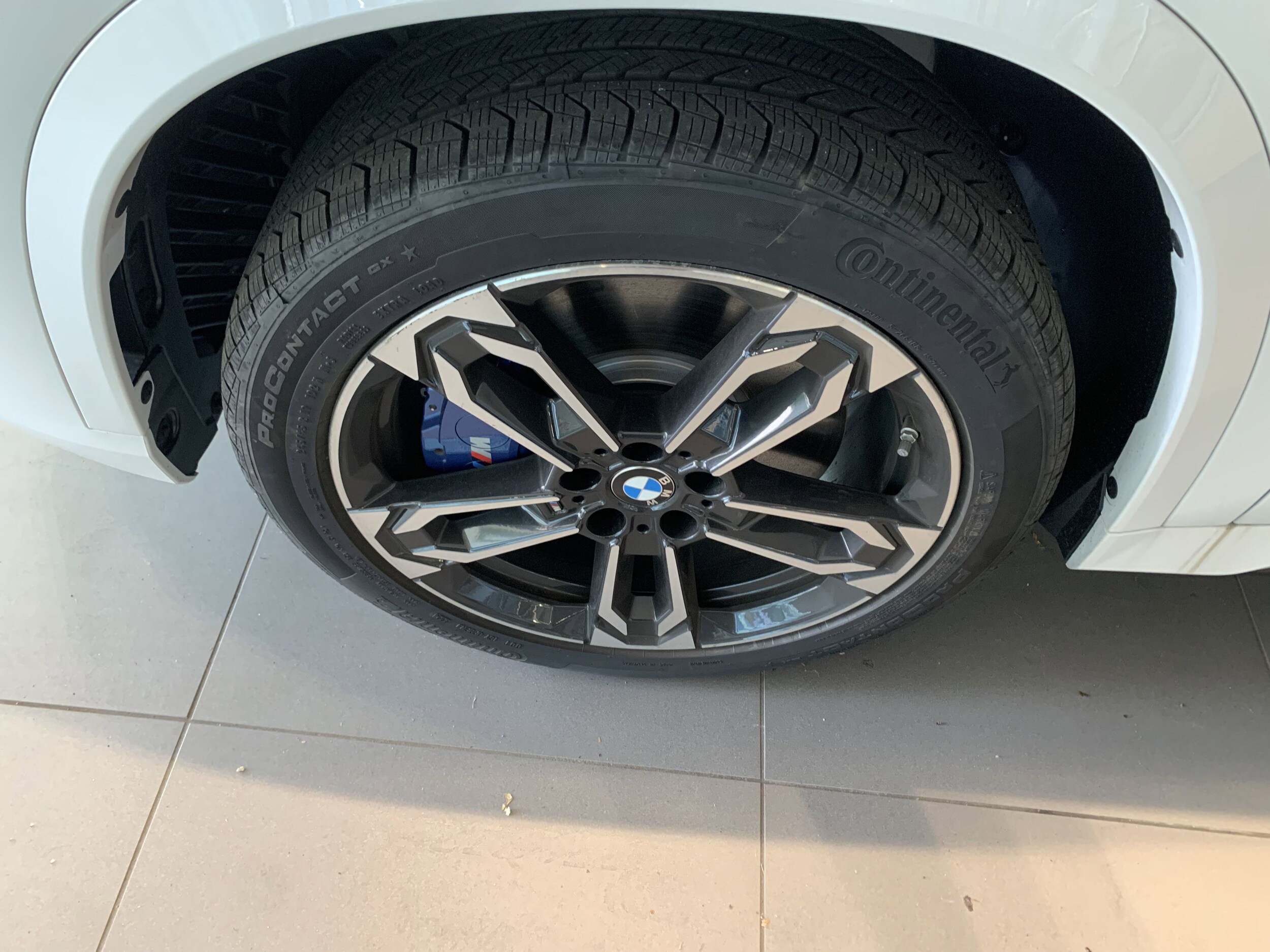2025 Bmw X1 M35i photo 4