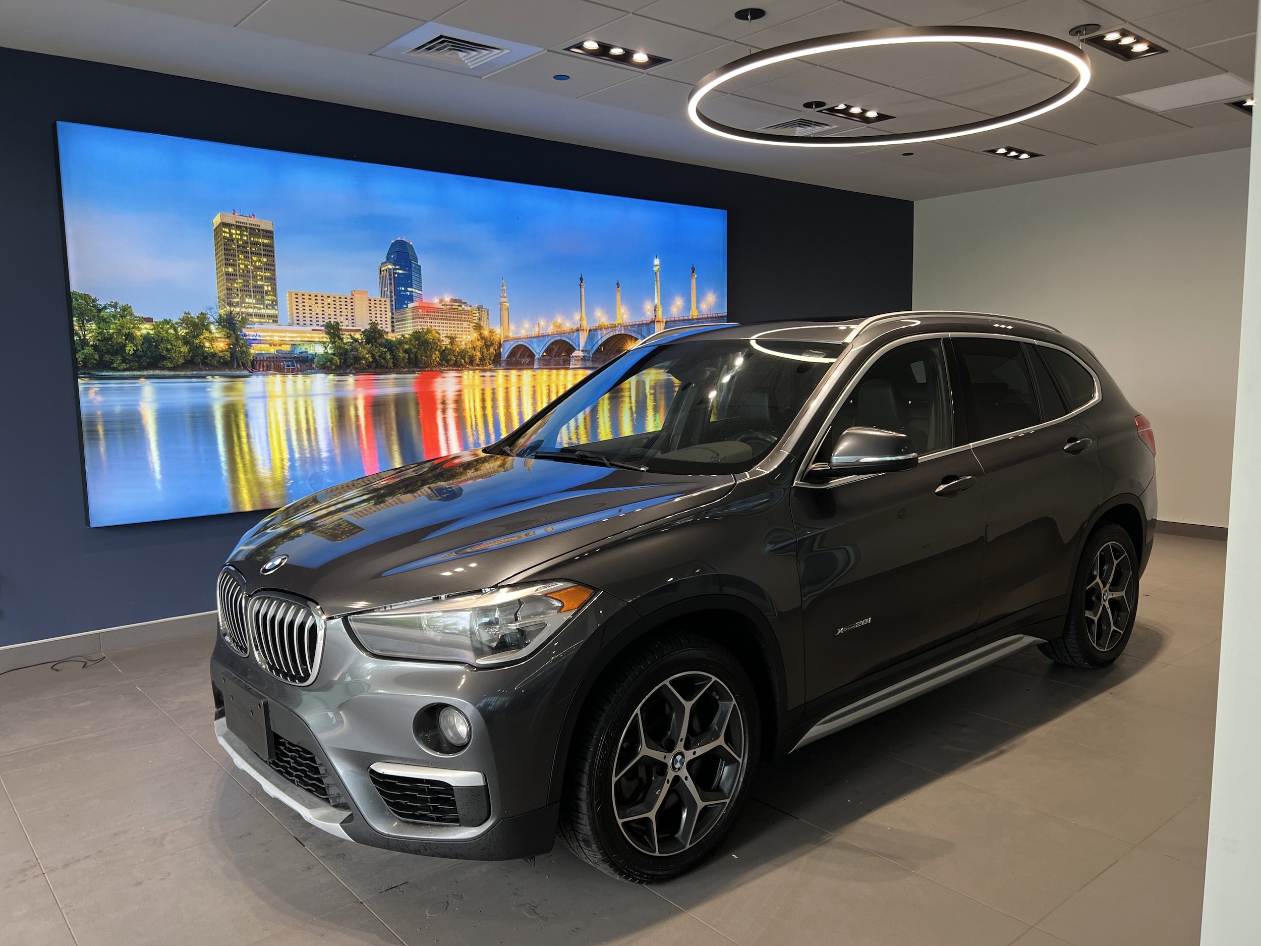 2018 BMW X1 xDrive28i's photo
